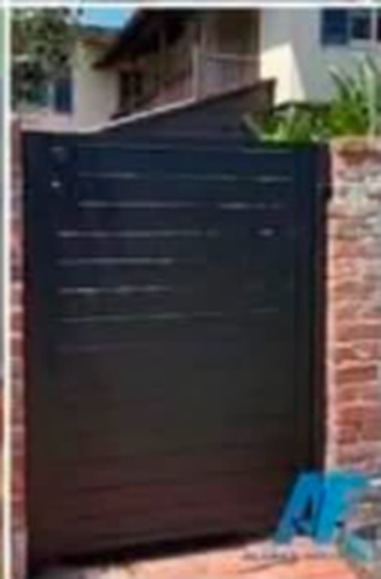 Custom gate and fence installation by Fence Straight Gate Company — project 7